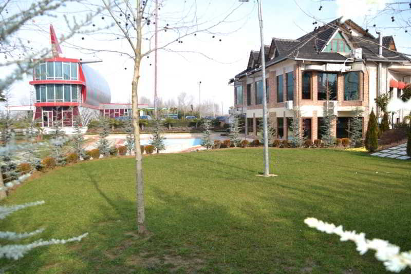 Hotel Vila Aeroport Rinas 외부 사진