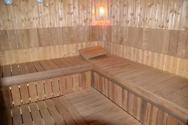 Hotel Vila Aeroport Rinas 외부 사진