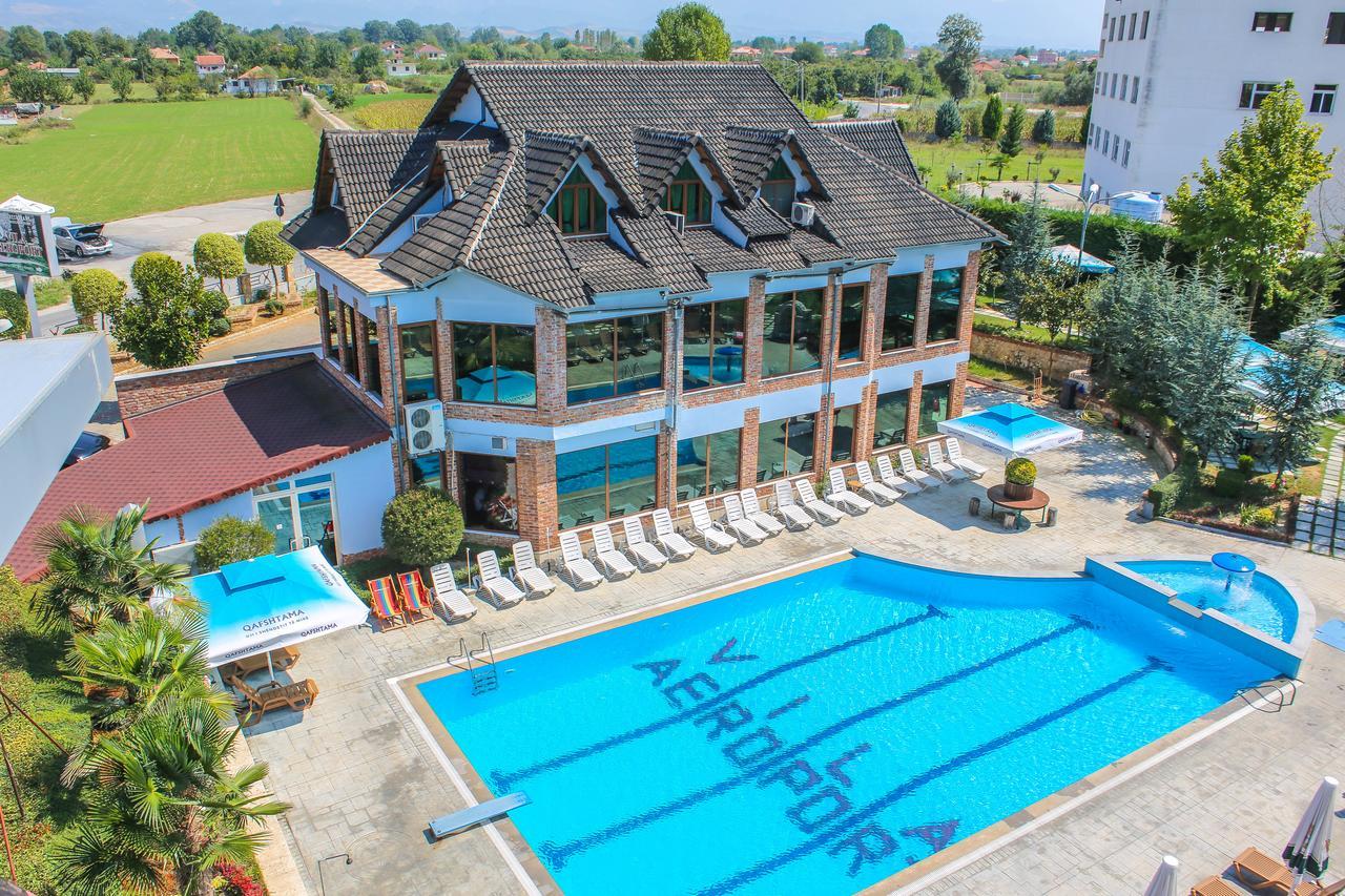 Hotel Vila Aeroport Rinas 외부 사진
