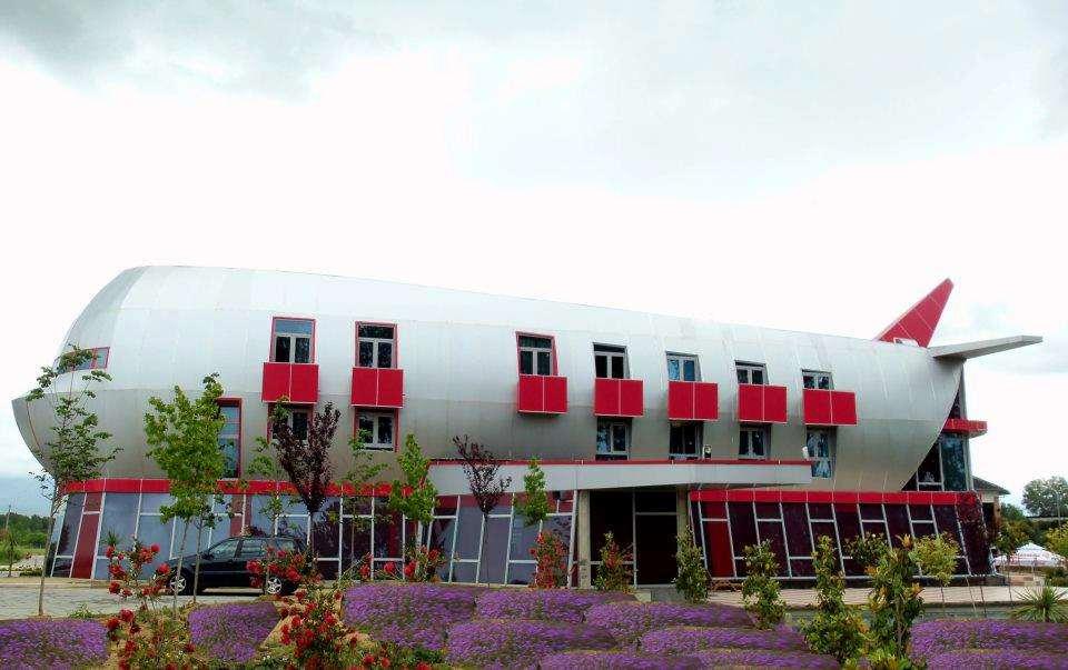 Hotel Vila Aeroport Rinas 외부 사진